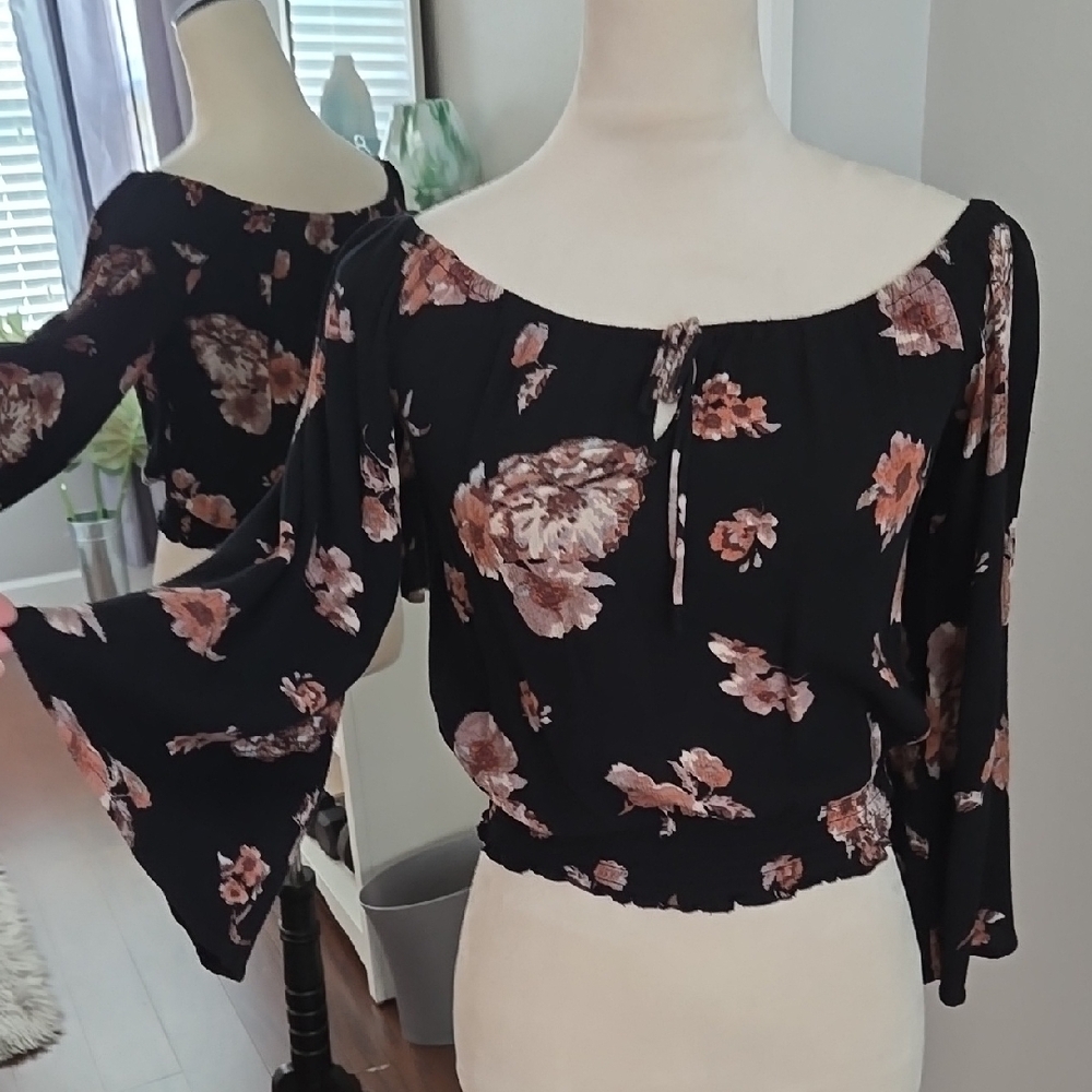 American Rag Black and Pink Tie Front Crop Blouse